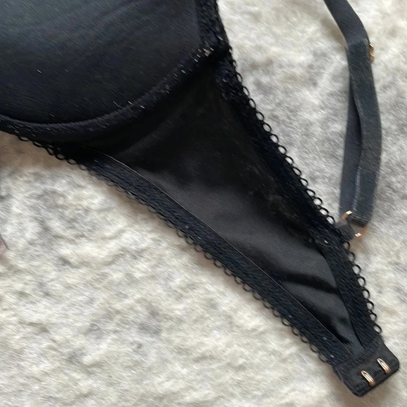 Victoria's Secret Dream Angels Lace Bra - Picture 13 of 15